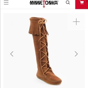 Minnetonka Knee high front lace Boot